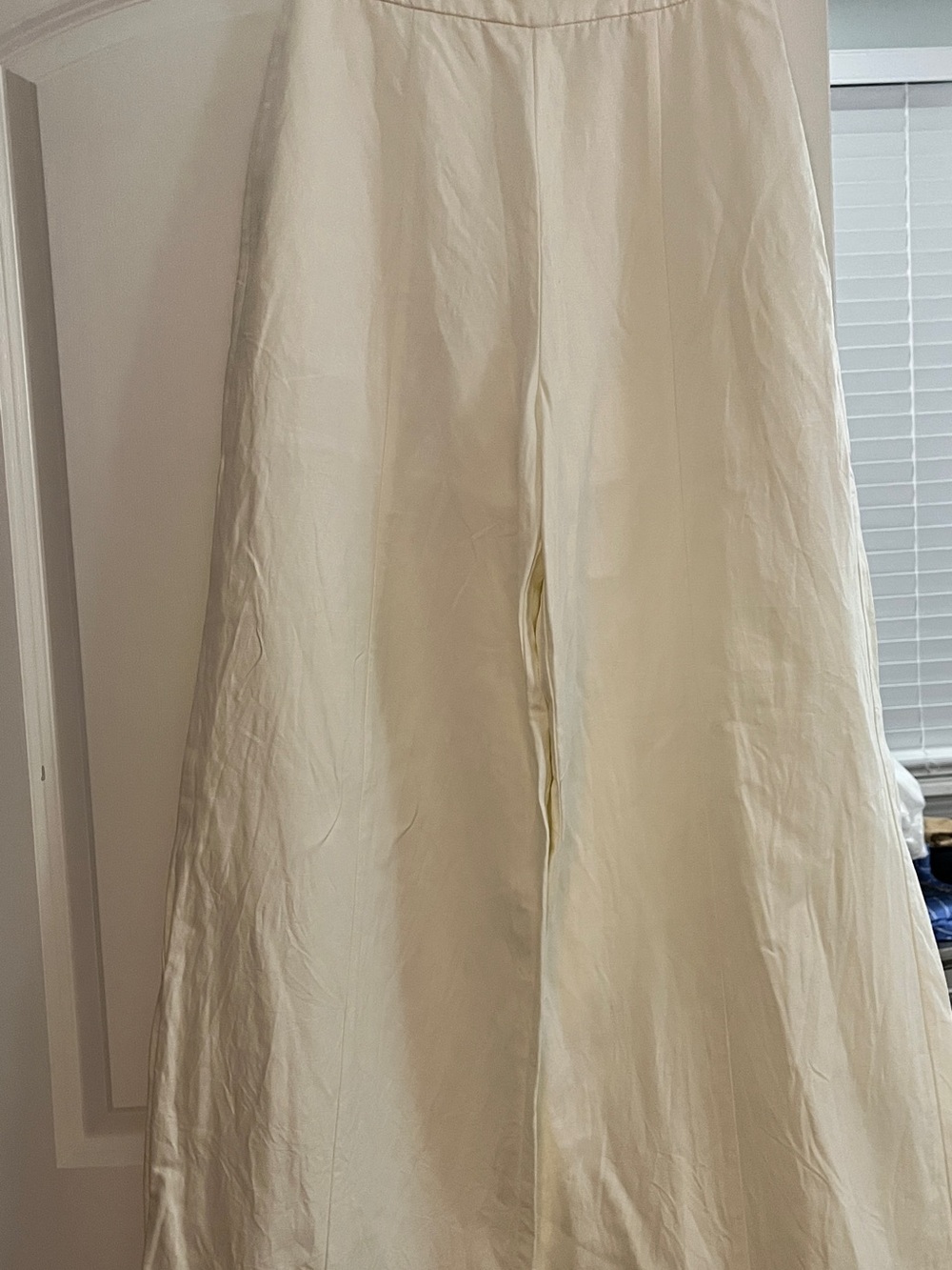 BCBGMaxAzria Cream Wide-Leg High-Rise Pants